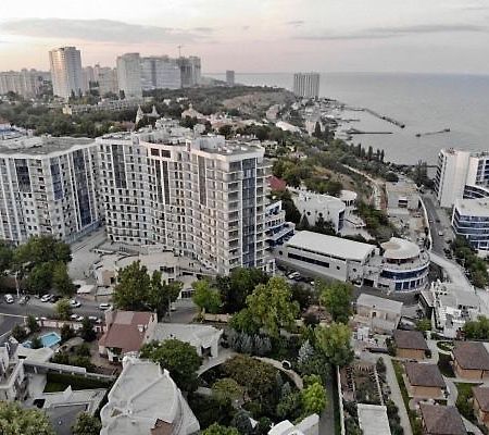 Iren Apartments 1+1 Одесса Экстерьер фото